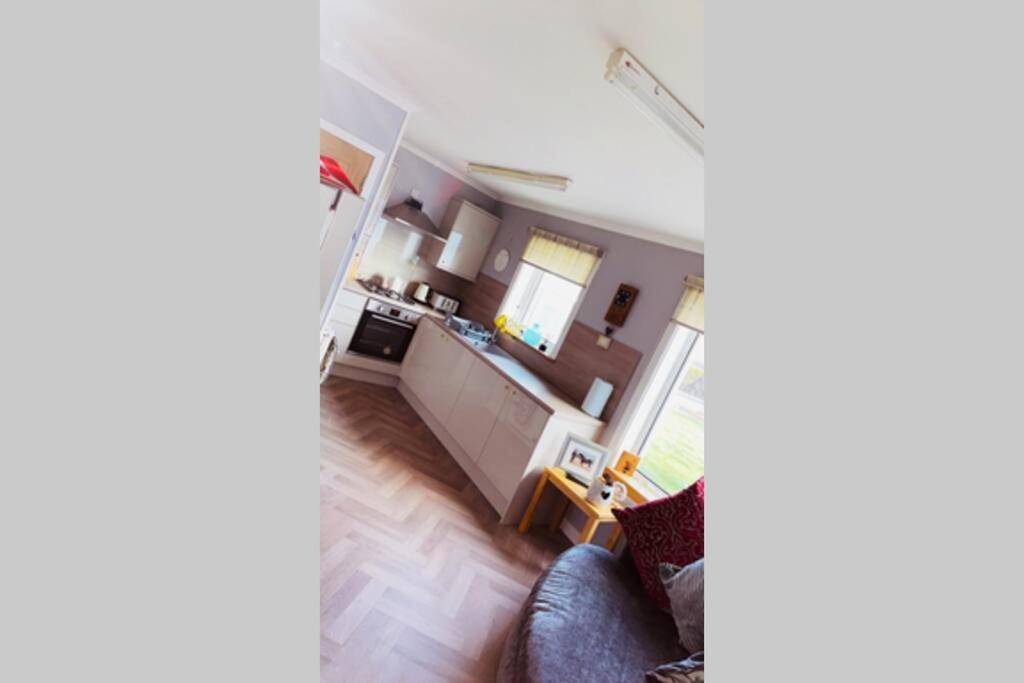 Two Bed Bungalow With Garage And Hot Tub Apartment Thurso Bagian luar foto